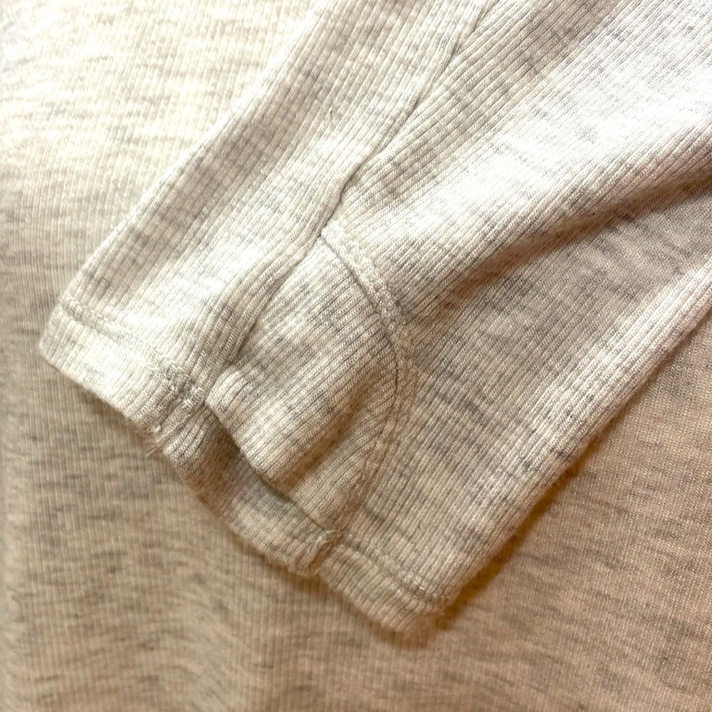NWOT Athleta Girl Stretch Flow Top with Thumbholes - Picture 4 of 8